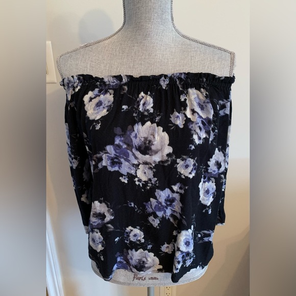 Design Lab Sweater - Picture 3 of 5